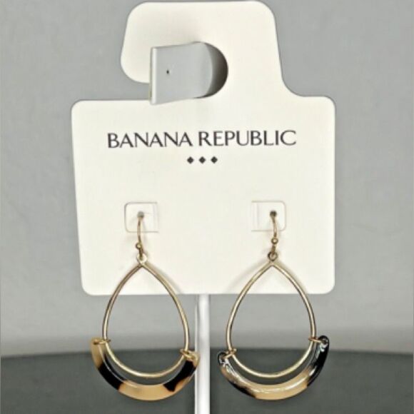 Banana Republic Gold Teardrop Tortoise Swing Resin Dangle Hoop Earrings NWT - Picture 1 of 5
